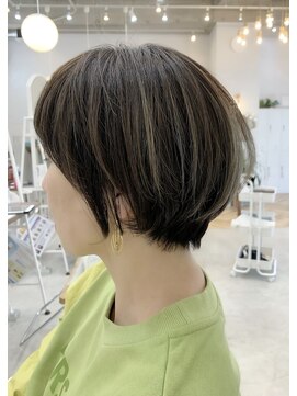 ロミー 本厚木(ROMMY.) ROMMY.小顔ショート◎ハイライト☆シルバーグレージュ！