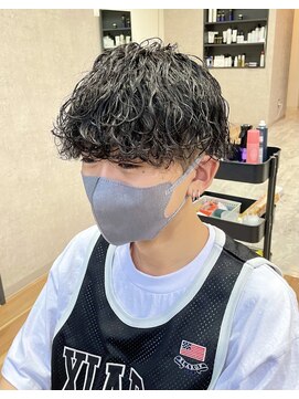 マウ(mau) 波巻きスパイラル/ツイストスパイラルパーマ