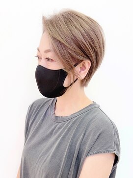 アッシュ 十日市場店(Ash) 艶髪ショート