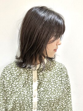 フォーク FOLK 【FOLK】赤みなし透明感グレージュ☆似合わせ外ハネミディアム♪