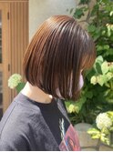 暖色系カラー オレンジベージュ 切りっぱなしボブ