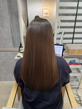 ヒンナ(hinna.) 乾かしただけでまとまる艶髪○