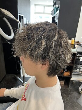 カフネ(KAHUNE) ツイストスパイラルパーマ