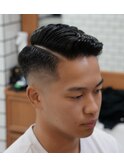 七三分け　サイドパート　スキンフェードカット
