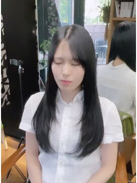 エミタス 三年坂(Emitas) 色気のある韓国ヘア【和歌山美容室】レイヤーカット