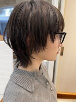 シム 千葉(sim) グランジショートとオリーブカラー　stylist今井