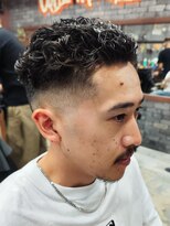 スリーセント 栄(3/cent)&nbsp;極道パーマ/フェードカット/スキンフェード