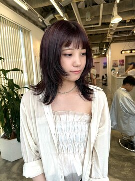 ネス(ness) レッドとレイヤーカット