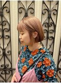 オレンジベージュ/ベージュカラー/ハイトーンカラー/ボブ