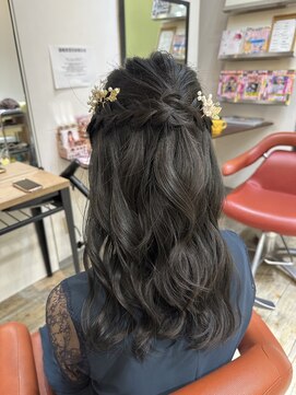 ケイズヘアー(K’s hair) ハーフアップアレンジ