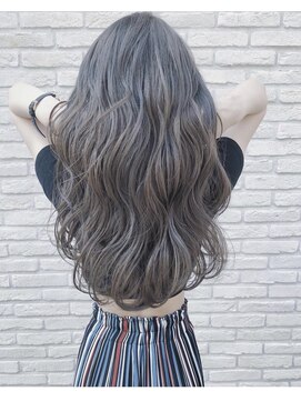 イェッカ(YECCA) アッシュグレー