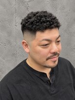 フジヤマバーバーショップ アジト(FUJIYAMA BARBER SHOP ajito)&nbsp;スキンフェード×カーリークロップ メンズ/明石/西明石/大久保