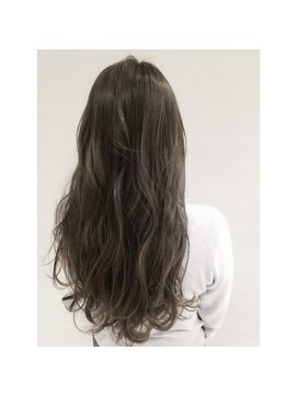 モードケイズエミュー(MODE K's eau) フェザーロング　クラシカル　アッシュ　ベージュ　アプリエ