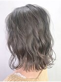 アッシュグレージュカラー_ボブディ丸みショート_ba188591