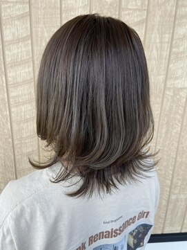 アンシャンテ(ENCHANT) 根元が伸びても気にならないオリーブグレージュ