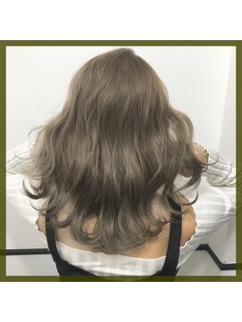 ワット 原宿店(W) 【W-ワット-原宿店 】＊大人気パールグレージュ＊