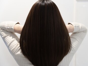 クラメール 黒崎コムシティ店(Kraemer)の写真/オトナ女性から大好評◎髪質改善ストレートでまとまりある艶やかな髪質へ。