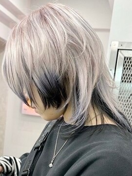 ウィコ 新宿(WICO) design white wolf [新宿駅/切りっぱなしボブ/エアリーロング]