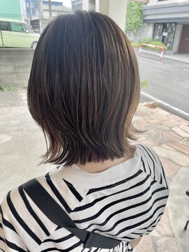 リリー(Lily) 【Lily中央林間】ナチュラルベージュな外はねボブ 30代40代50代