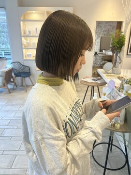 カシェ シモムラ(Cashe'e SHIMOMURA) ぱつんとボブ