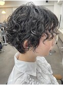 【中目黒】黒髪ベリーショートのくるくるパーマ♪ショートウルフ