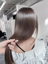 イーチ 吉祥寺(EACH)&nbsp;【前川南】柔らか艶ベージュ