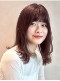 ミディアムレイヤー似合わせカットラベンダーピンクワイドバング