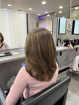 メゾンセブンルックス 宇都宮簗瀬店(Maison 7LOOKS) バタフライカット《吉澤》