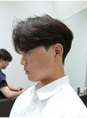 毛流れセンターパートニュアンスパーマカルマヘアメンズ パーマ