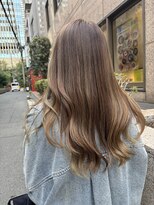 ウィーク 梅田(UiiC)&nbsp;ハイライトで透明感プラス◆オリーブベージュ UiiC 中平鮎歌