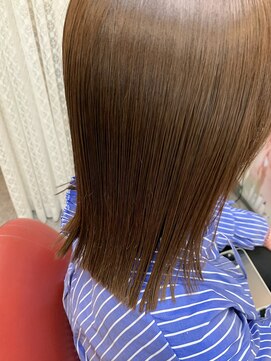 ロマンヤカタ ファース(ROMAN YAKATA fars) 髪質改善 切りっぱなし 艶ブラウンカラー@田代12/1