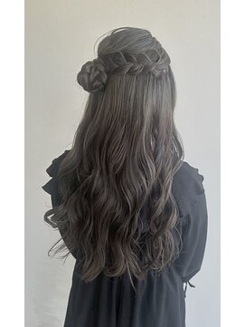 イタクラ 赤道店 (ITAKURA) お団子ヘア／ミックス巻き／ロングヘアアレンジ／ハーフアップ