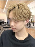 流れるパーマでセンターパート