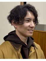 ビューティサロン ヒロセ 波巻きセンターパート