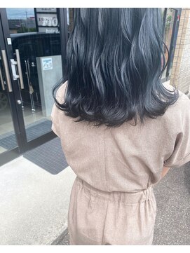 フィオーレ ヘアデザイン(FIORE hair design) ブルーカラー