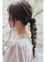 ビーワールド(B WORLD)&nbsp;ゆるっと三つ編みアレンジ　【藤枝/藤枝駅/髪質改善】