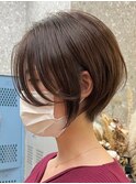 ショートカット前下がりボブショートボブグレージュカラー30代