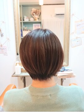 ラグラスヘア(LAGRAS HAIR) コンパクトなショートボブ