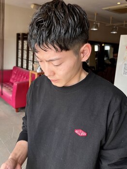 ハーティー 美容室(HEARTY)の写真/【豊岡/大型駐車場有】忙しい朝のスタイリングも簡単にキマる男前パーマスタイルが人気◎