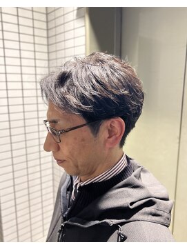 カスミ 霞(KASUMI) ビジネス相性抜群ヘアー。　30代/40代/50代/ビジネス/スーツ