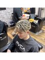 バーバーブロス(BAR BER bro's) 流行りのフェザーパーマにメッシュでおしゃれなスタイル!