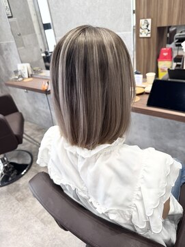 ロカフェローズ 横浜 桜木町(LOCA FELLOWS) グレージュバレイヤージュ/関内.桜木町