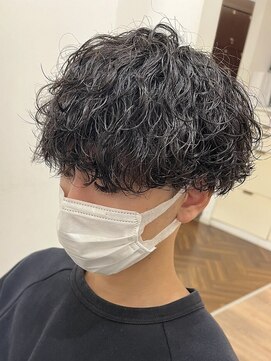 オシャマワールドコーヌコピア 波パーマ