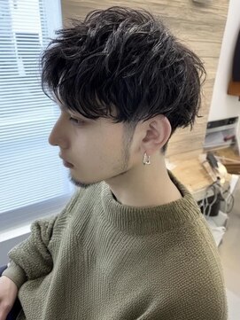 ネハス ナガオカ(nehus.nagaoka) パーマ/サーフカール/スパイキーショート/ブルーブラック