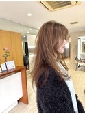 外国人風ハイライトカラー/こぼれ毛がセクシーなレイヤーカット