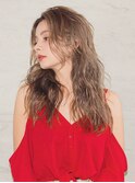 ツヤ感ロングほつれウェーブ