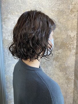 コルプア(corpua) くるくるパーマスタイル