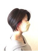 ショートヘアにイヤリングカラーでアクセントを！