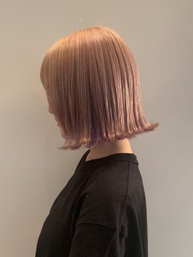 コワファースト 別府 パッツンボブ ピンクベージュ