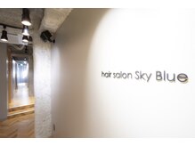 スカイブルー(Sky Blue)の雰囲気（店内ロゴ）